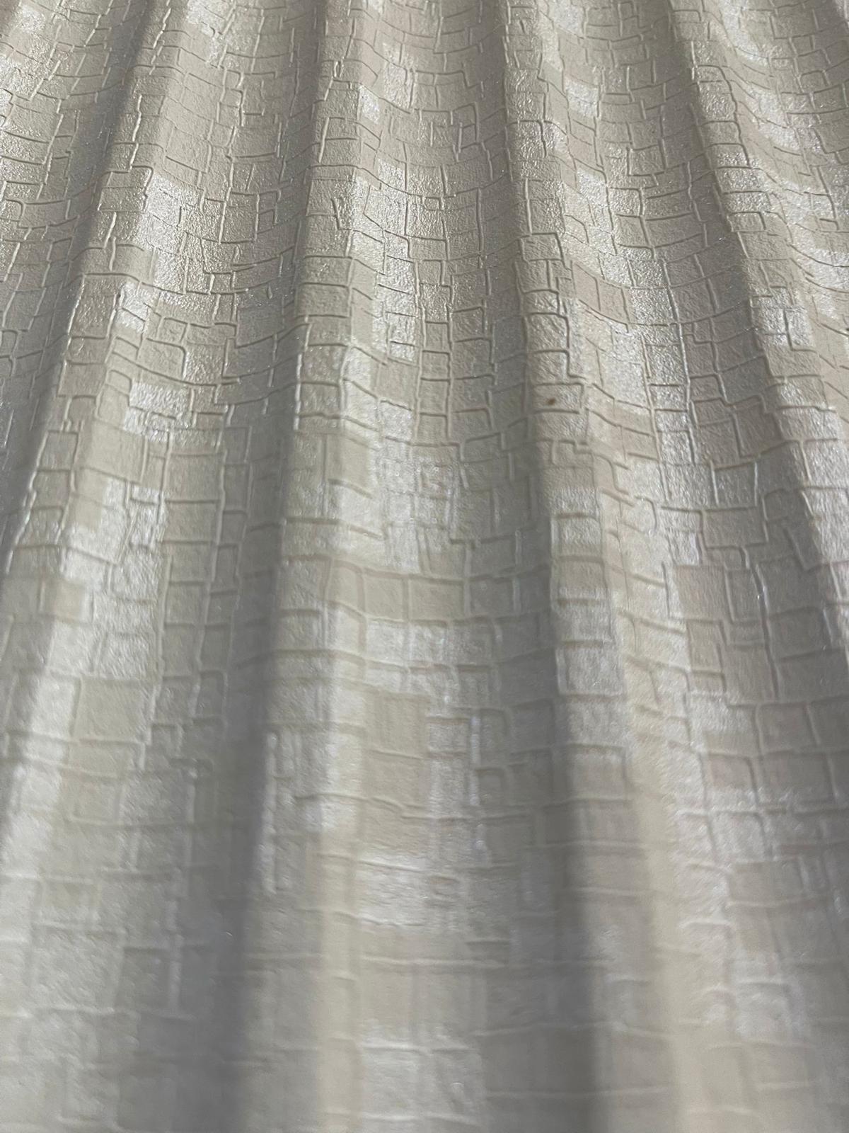 חיפוי קיר דמוי טקסטורת עור – דגם 99004 בגוון שמנת