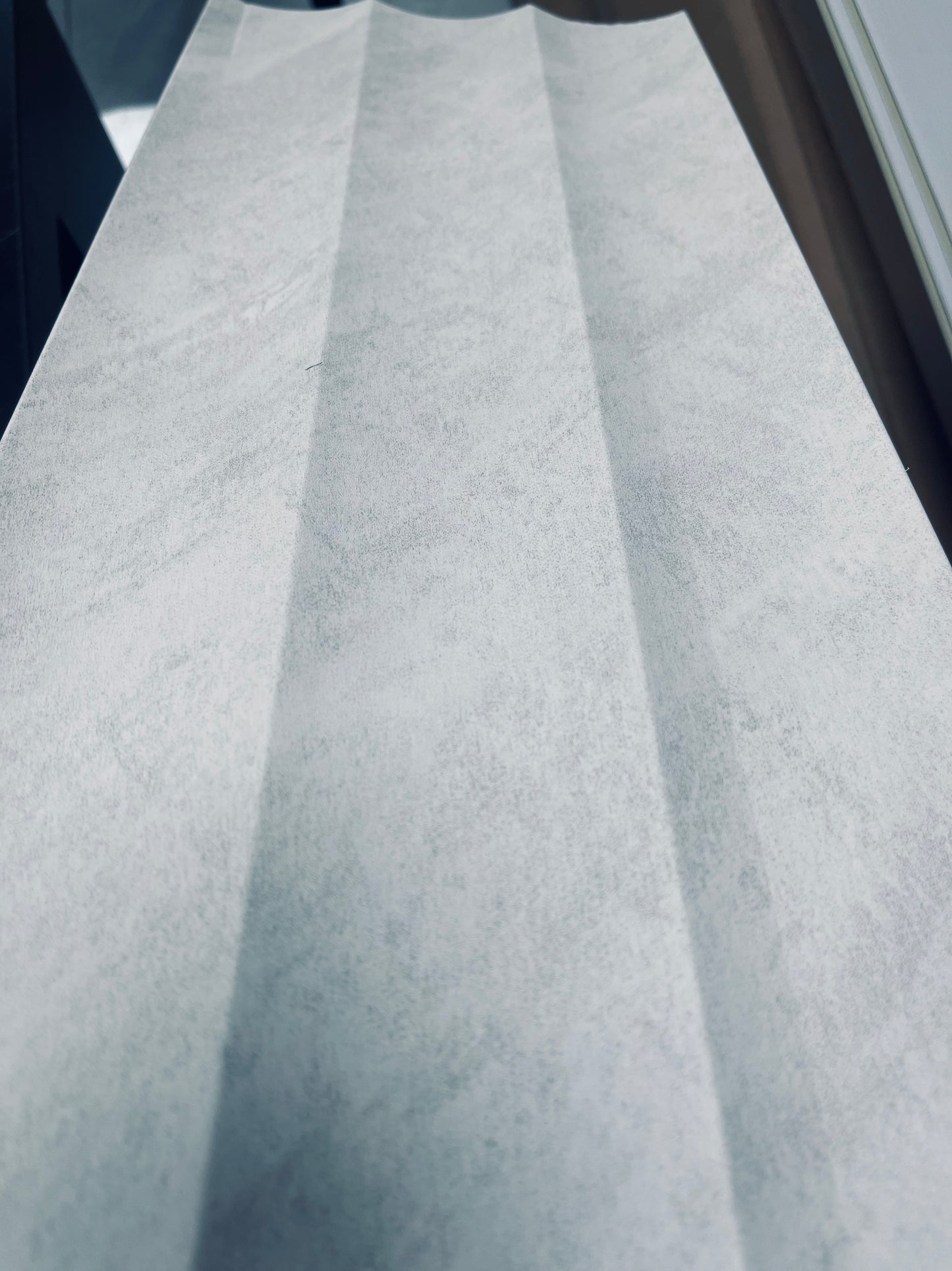 סרגל דמוי אבן P150 | חיפוי קיר אפור 280×20 ס״מ