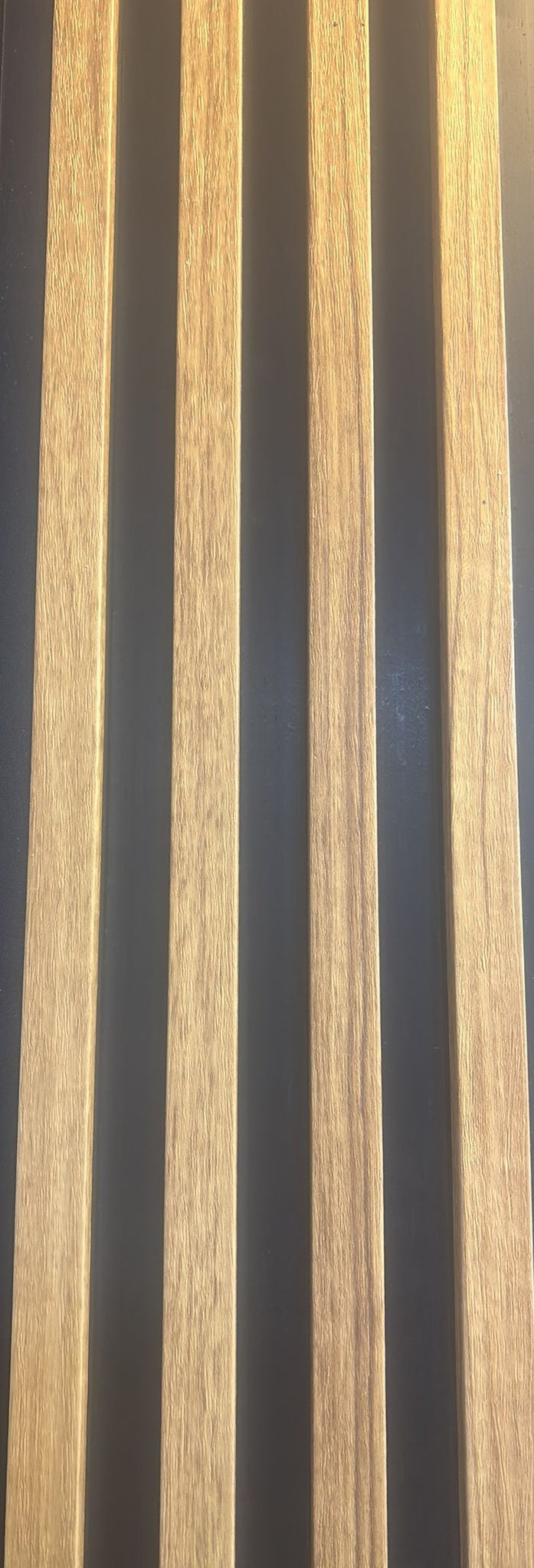 Wood with black lineup סרגל דמוי עץ עם פסי הדגשה שחורים